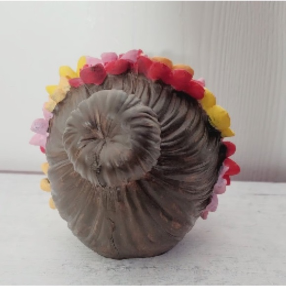 Dia de los Muertos Hand-Painted Ceramic Sugar Skull Decor Multicolor - Picture 4 of 10